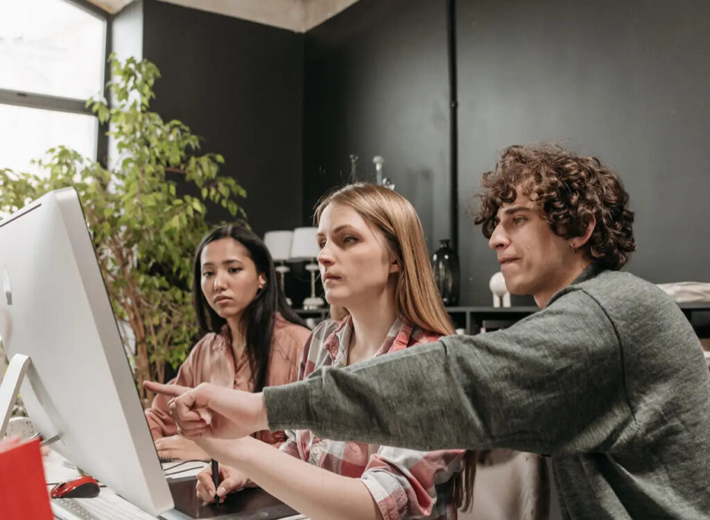 Digital marketing solutions teams